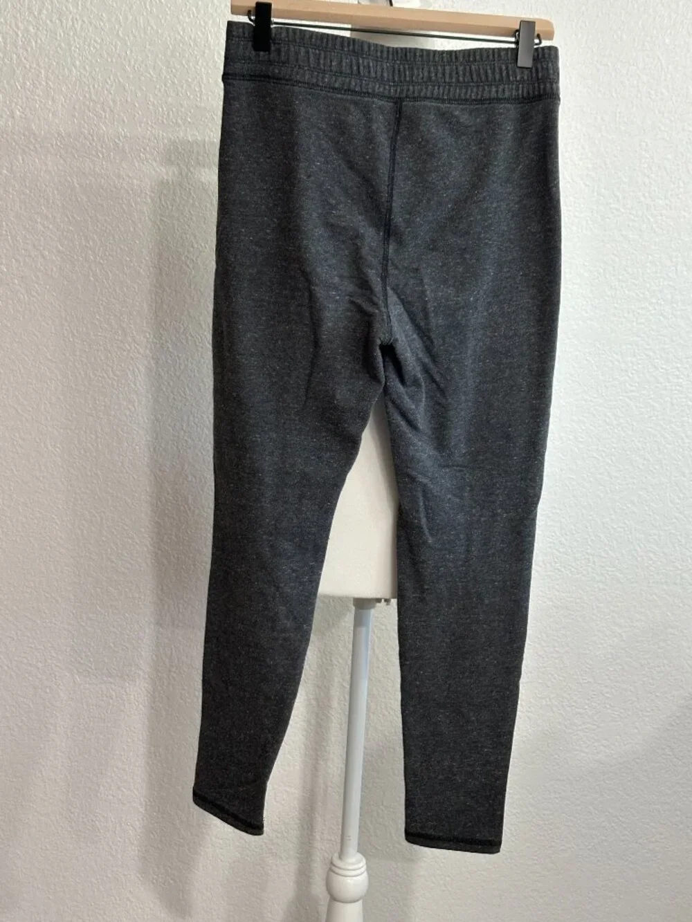 Abercrombie & Fitch Joggers Women’s Medium Gray Sweatpants Cozy Lounge Pants Ath - Picture 5 of 7